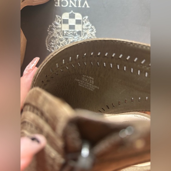 Vince Camuto suede heeled booties - Picture 6 of 6